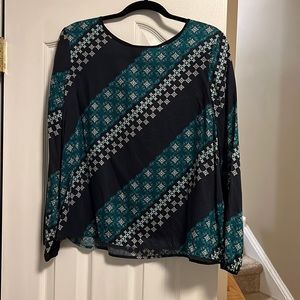 Talbots Navy Pullover Blouse with button closure on back. Size XL p